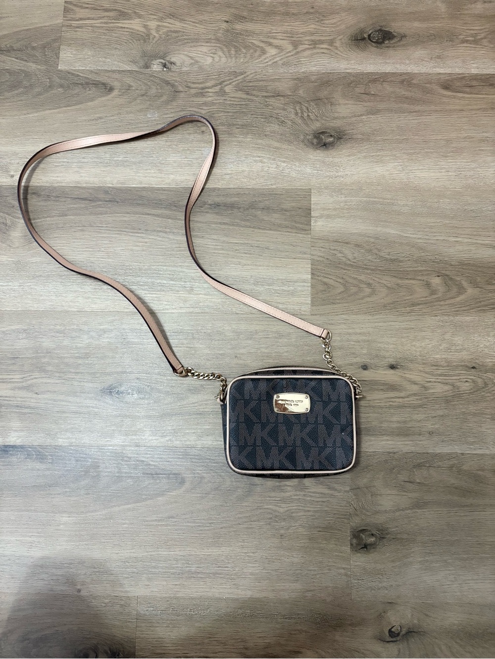 michael kors crossbody purse